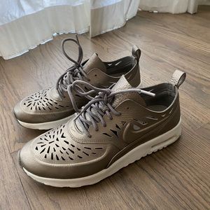 Nike Airmax Thea size 8